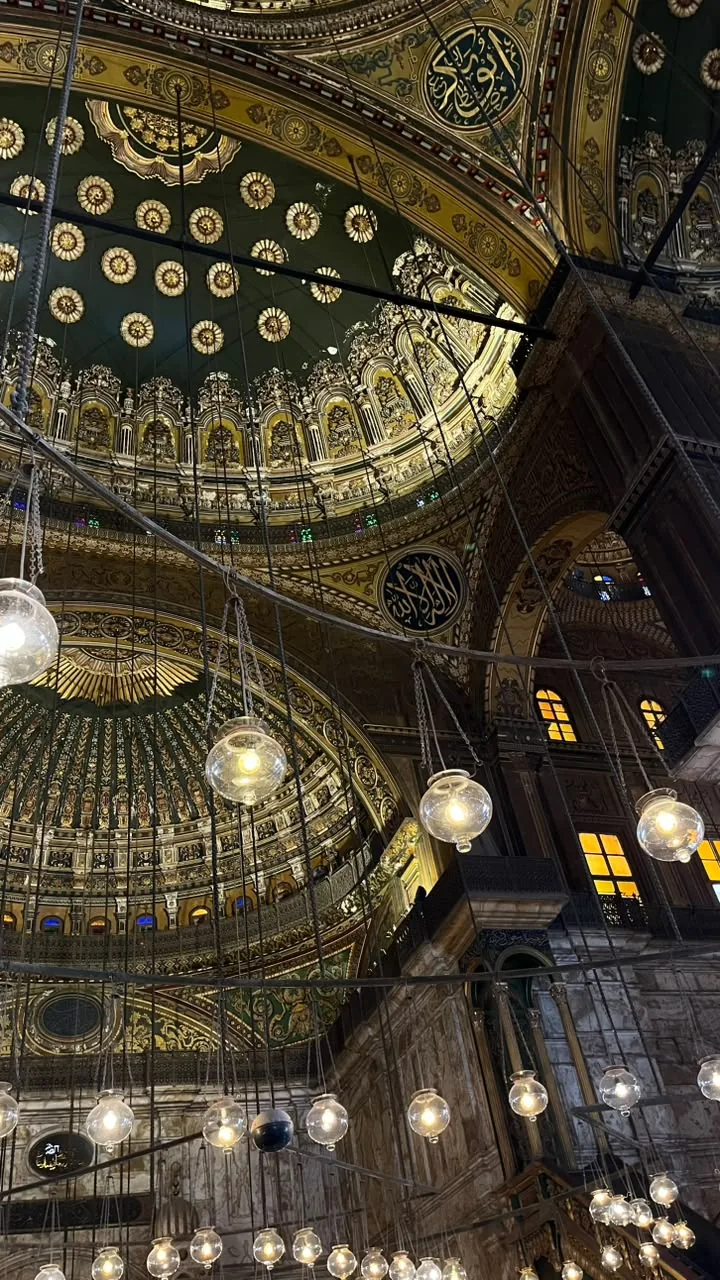 Interior de la mezquita de Muhammad Alí