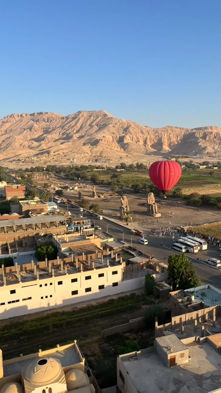 Globo sobre la ribera occidental de Luxor
