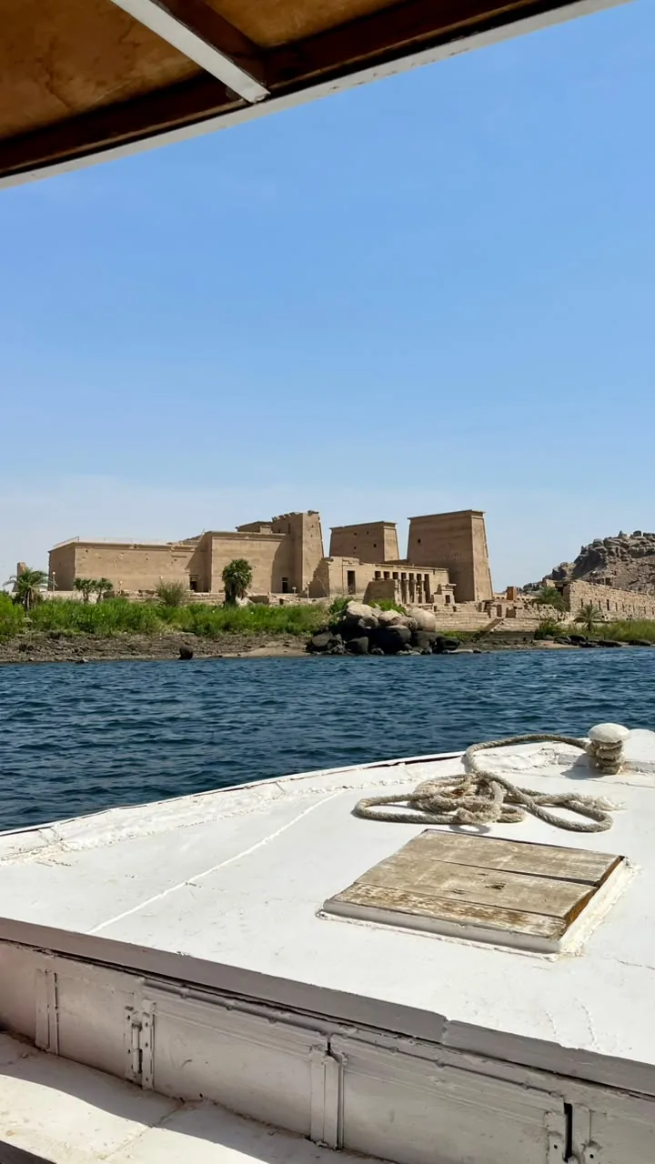Templo de Philae visto desde el Nilo